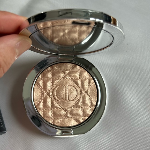 Dior forever glow luminizer 01 - Picture 4 of 12